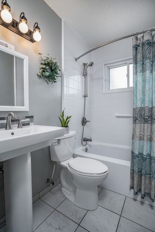 2234 Jebens Avenue, Davenport, IA 52804