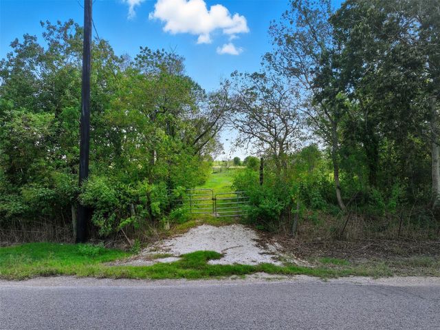 11715 County Road 48, Rosharon, TX 77583