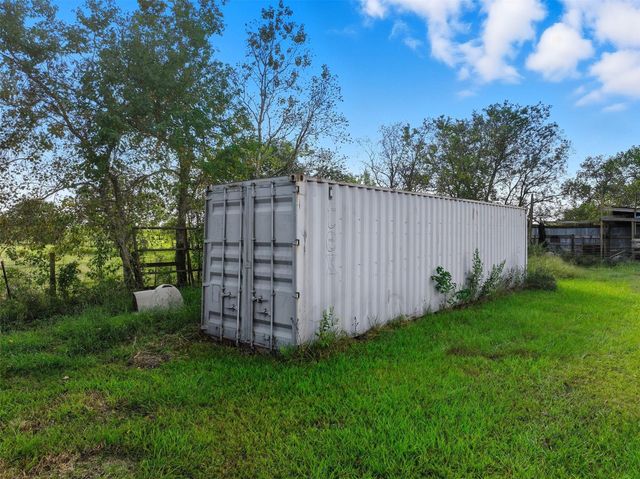 11715 County Road 48, Rosharon, TX 77583