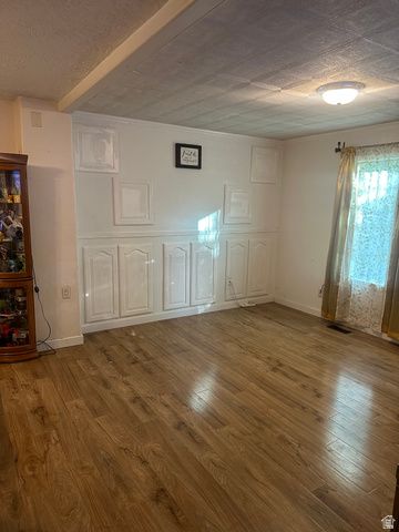 1303 S STEWART ST, Salt Lake City, UT 84104
