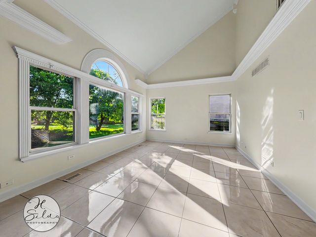 5532 Chantilly Circle, Lake In The Hills, IL 60156