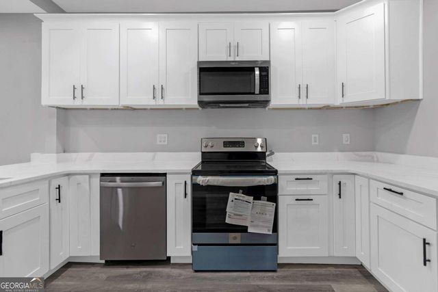 1055 Mayson Turner Road, Atlanta, GA 30314