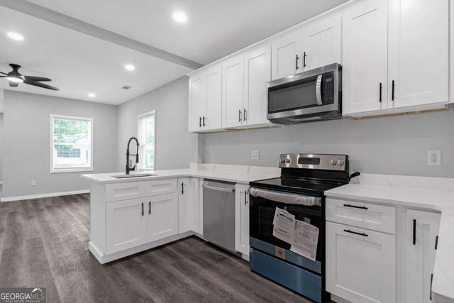 1055 Mayson Turner Road, Atlanta, GA 30314