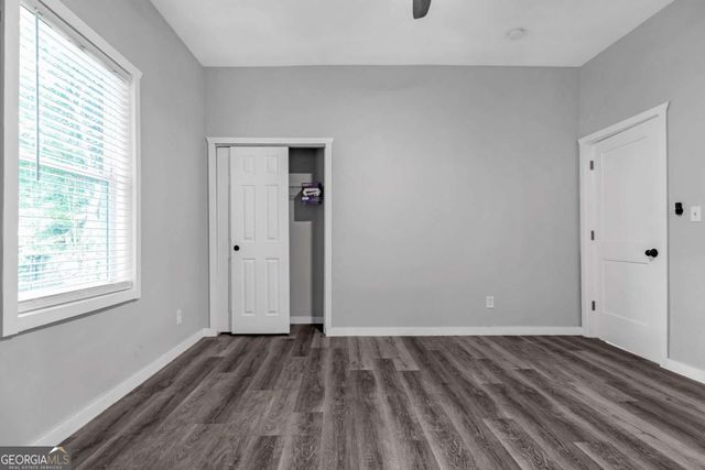 1055 Mayson Turner Road, Atlanta, GA 30314