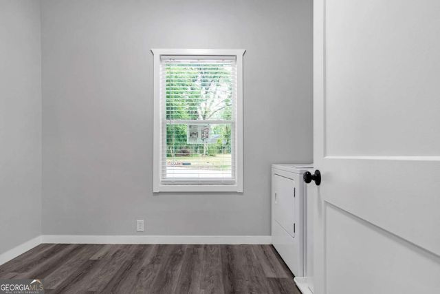 1055 Mayson Turner Road, Atlanta, GA 30314