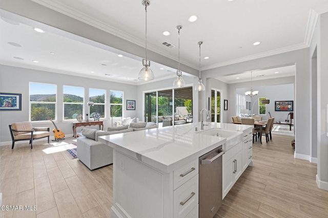 13093 Canyon Wren Court, Moorpark, CA 93021