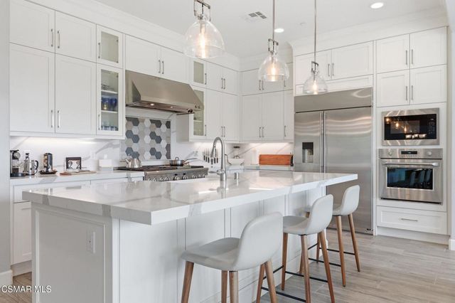 13093 Canyon Wren Court, Moorpark, CA 93021