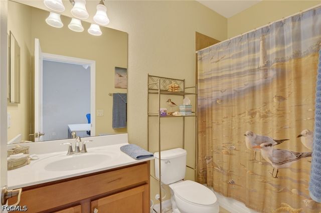3535 Dandolo CIR, Cape Coral, FL 33909