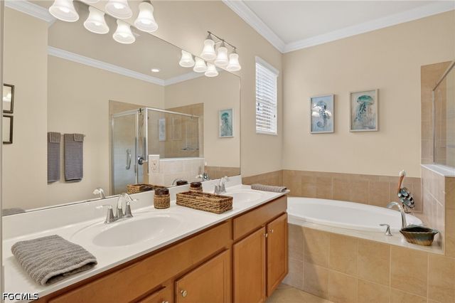 3535 Dandolo CIR, Cape Coral, FL 33909