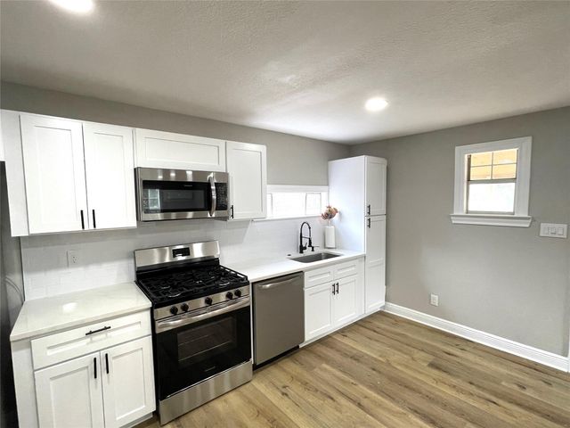 520 Avenue E, Conroe, TX 77301