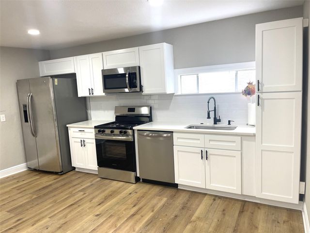 520 Avenue E, Conroe, TX 77301