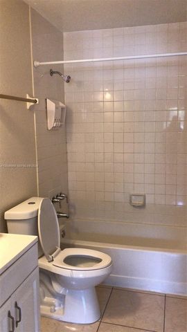 8260 NW 5th Ter 341, Miami, FL 33126