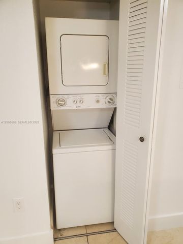 8260 NW 5th Ter 341, Miami, FL 33126