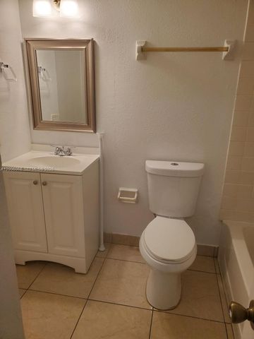 8260 NW 5th Ter 341, Miami, FL 33126