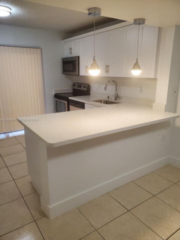 8260 NW 5th Ter 341, Miami, FL 33126