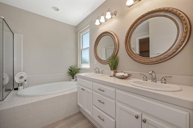6813 Helstone Ct, Rocklin, CA 95677
