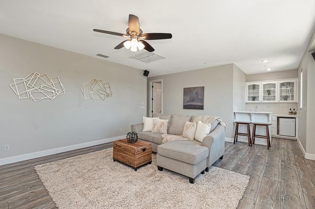 6813 Helstone Ct, Rocklin, CA 95677