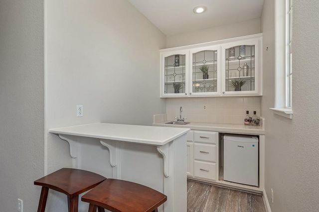 6813 Helstone Ct, Rocklin, CA 95677