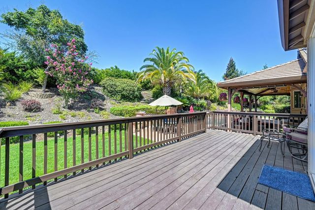 6813 Helstone Ct, Rocklin, CA 95677