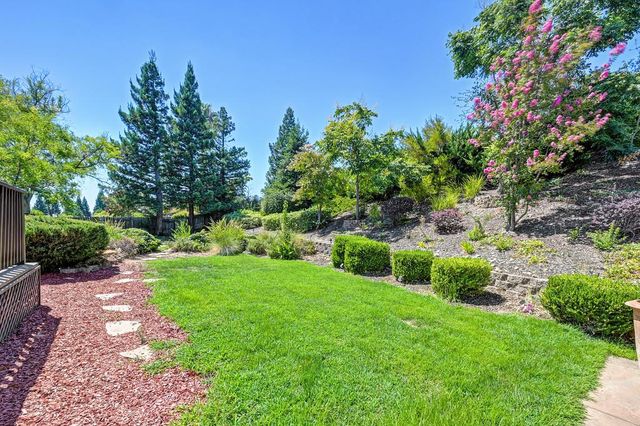 6813 Helstone Ct, Rocklin, CA 95677