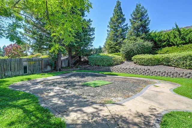 6813 Helstone Ct, Rocklin, CA 95677