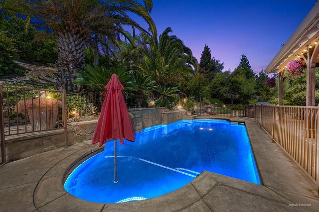 6813 Helstone Ct, Rocklin, CA 95677