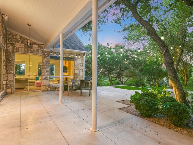 417 BEARDSLEY LN, Austin, TX 78746