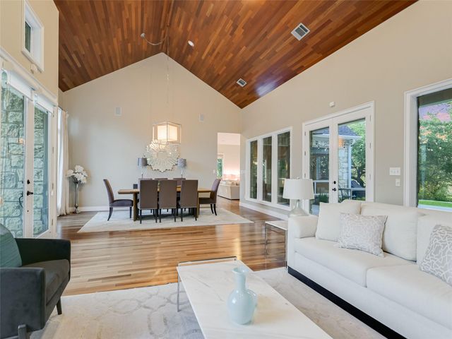 417 BEARDSLEY LN, Austin, TX 78746