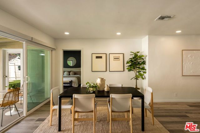 2616 N Buena Vista Street, Burbank, CA 91504