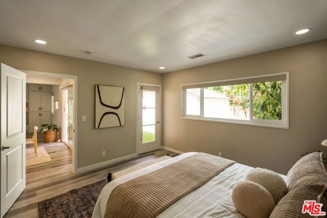 2616 N Buena Vista Street, Burbank, CA 91504