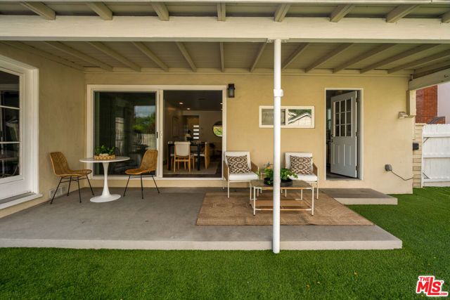 2616 N Buena Vista Street, Burbank, CA 91504