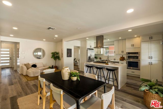 2616 N Buena Vista Street, Burbank, CA 91504