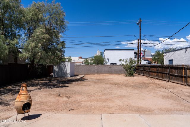 1445 E 8th Street, Tucson, AZ 85719