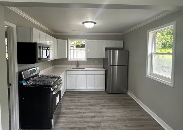 363 Minocqua Avenue, Park Forest, IL 60466
