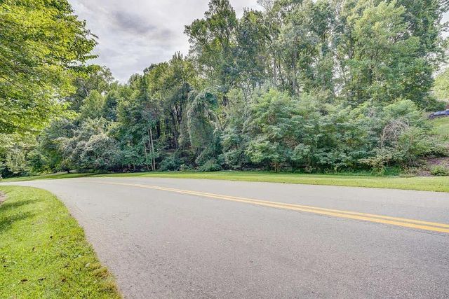 4828 Cherokee Hills DR, Salem, VA 24153