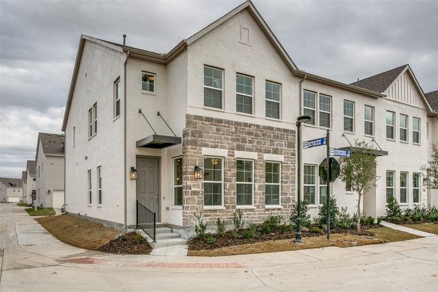 9944 Hennings Street, Irving, TX 75063