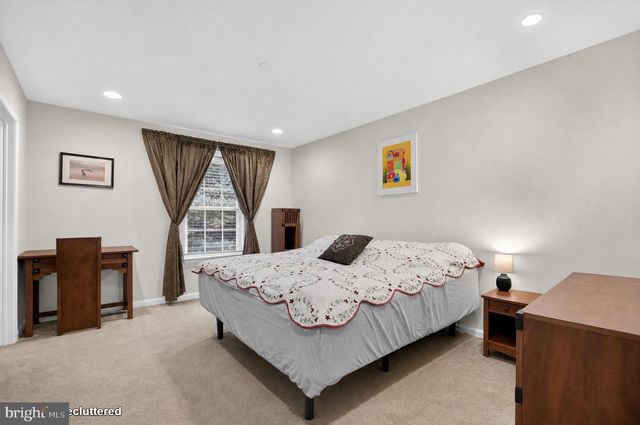18705 FALLING RIVER DR, Gaithersburg, MD 20879