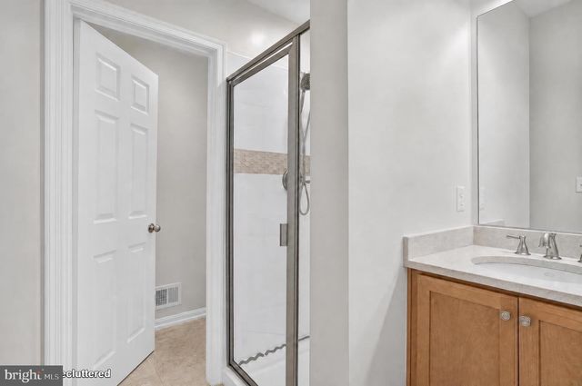 18705 FALLING RIVER DR, Gaithersburg, MD 20879