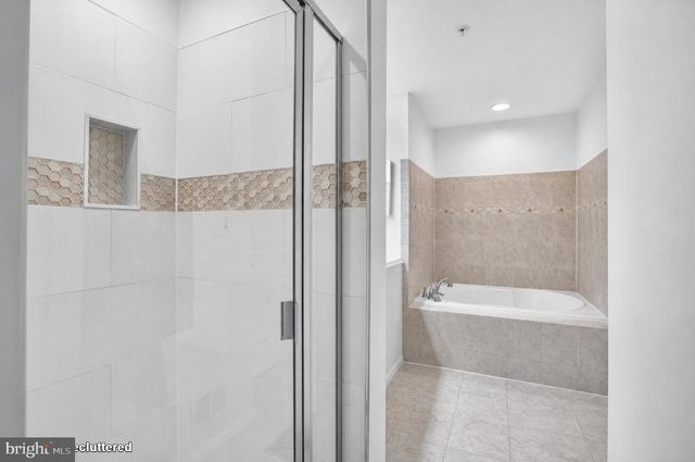 18705 FALLING RIVER DR, Gaithersburg, MD 20879