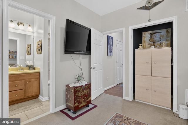 18705 FALLING RIVER DR, Gaithersburg, MD 20879