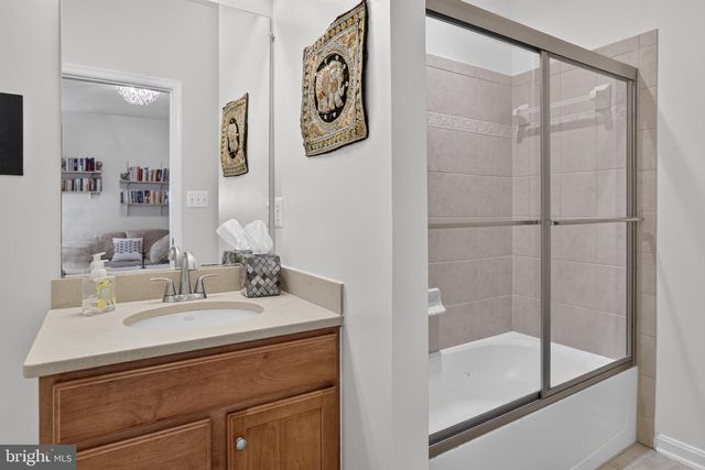 18705 FALLING RIVER DR, Gaithersburg, MD 20879