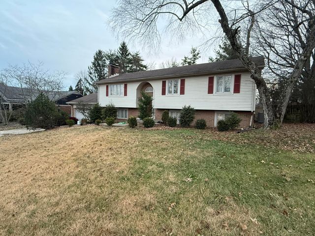 3405 Pinas Bay Drive, Lexington, KY 40502