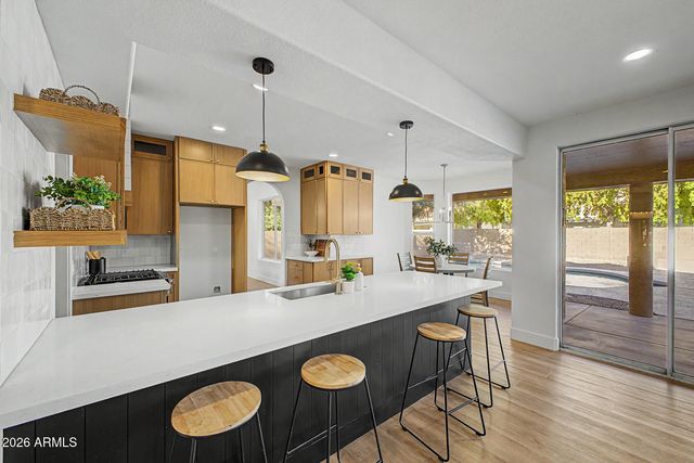 517 S ROCK HARBOR Drive, Gilbert, AZ 85233