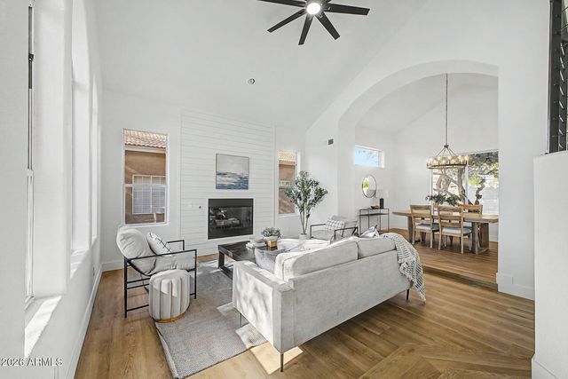 517 S ROCK HARBOR Drive, Gilbert, AZ 85233