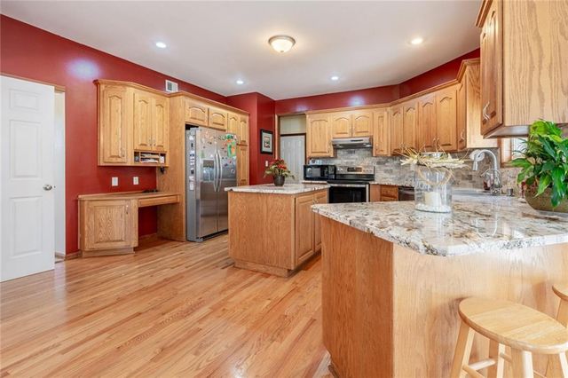 17807 157th Terrace, Basehor, KS 66007
