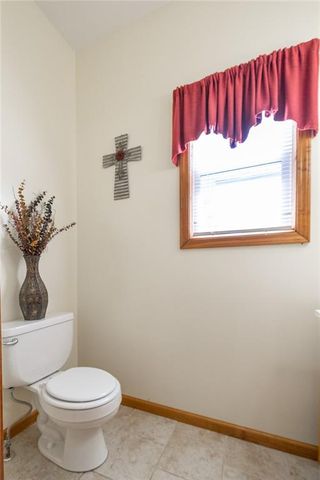 17807 157th Terrace, Basehor, KS 66007