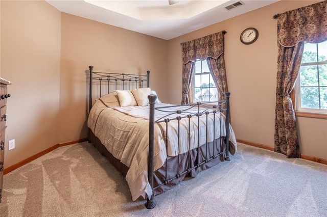 17807 157th Terrace, Basehor, KS 66007
