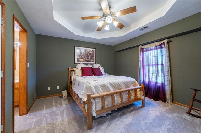 17807 157th Terrace, Basehor, KS 66007