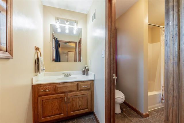 17807 157th Terrace, Basehor, KS 66007