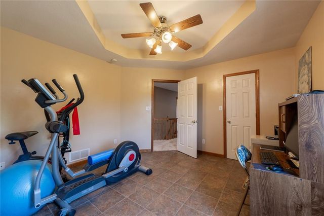 17807 157th Terrace, Basehor, KS 66007